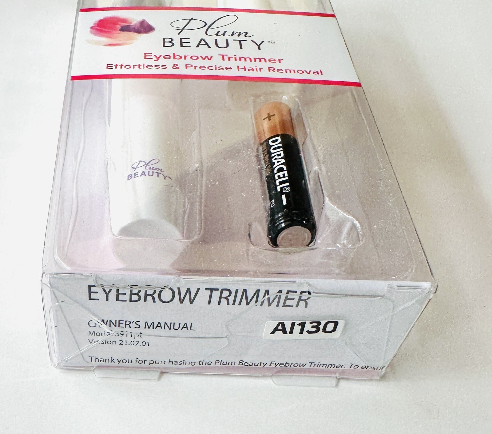 Clio Plum Beauty Painless Personal Eyebrow Trimmer Hair Removal New