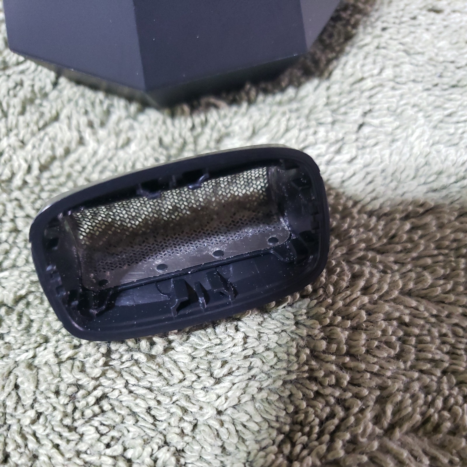 OLOV Men’s Body Trimmer / Charging Stand, Black Model YH-7280