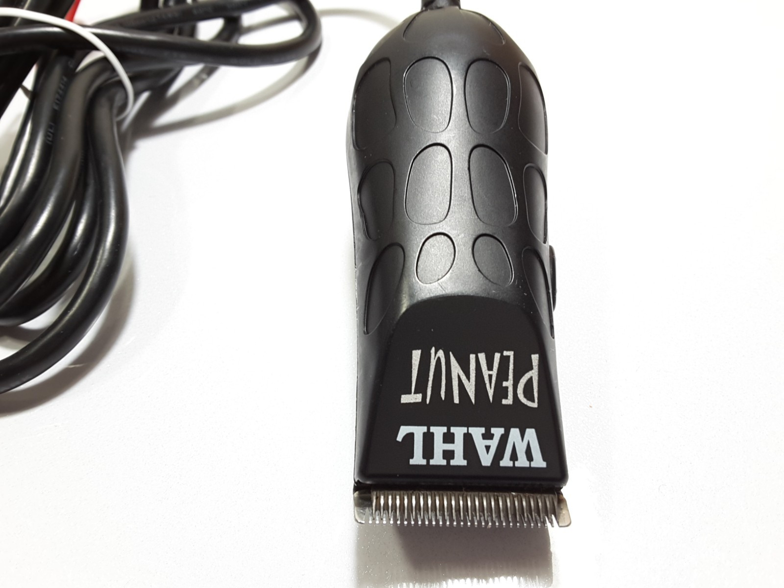 WAHL Professional Peanut – Model 8655 Black Kit Trimmer Clipper