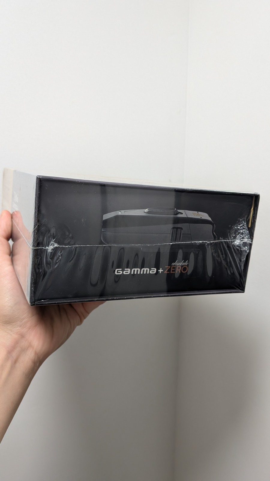 Gamma+ Absolute Zero Foil Head Trimmer w Retractable Trimmer Cordless USB Gold