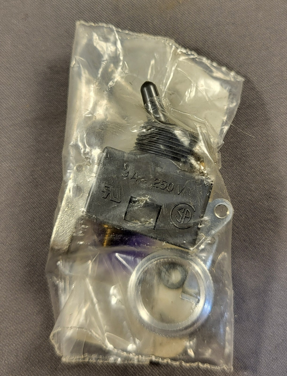 Oster Progienic Model 10 Power Switch – 250V – 157241 – 10-68