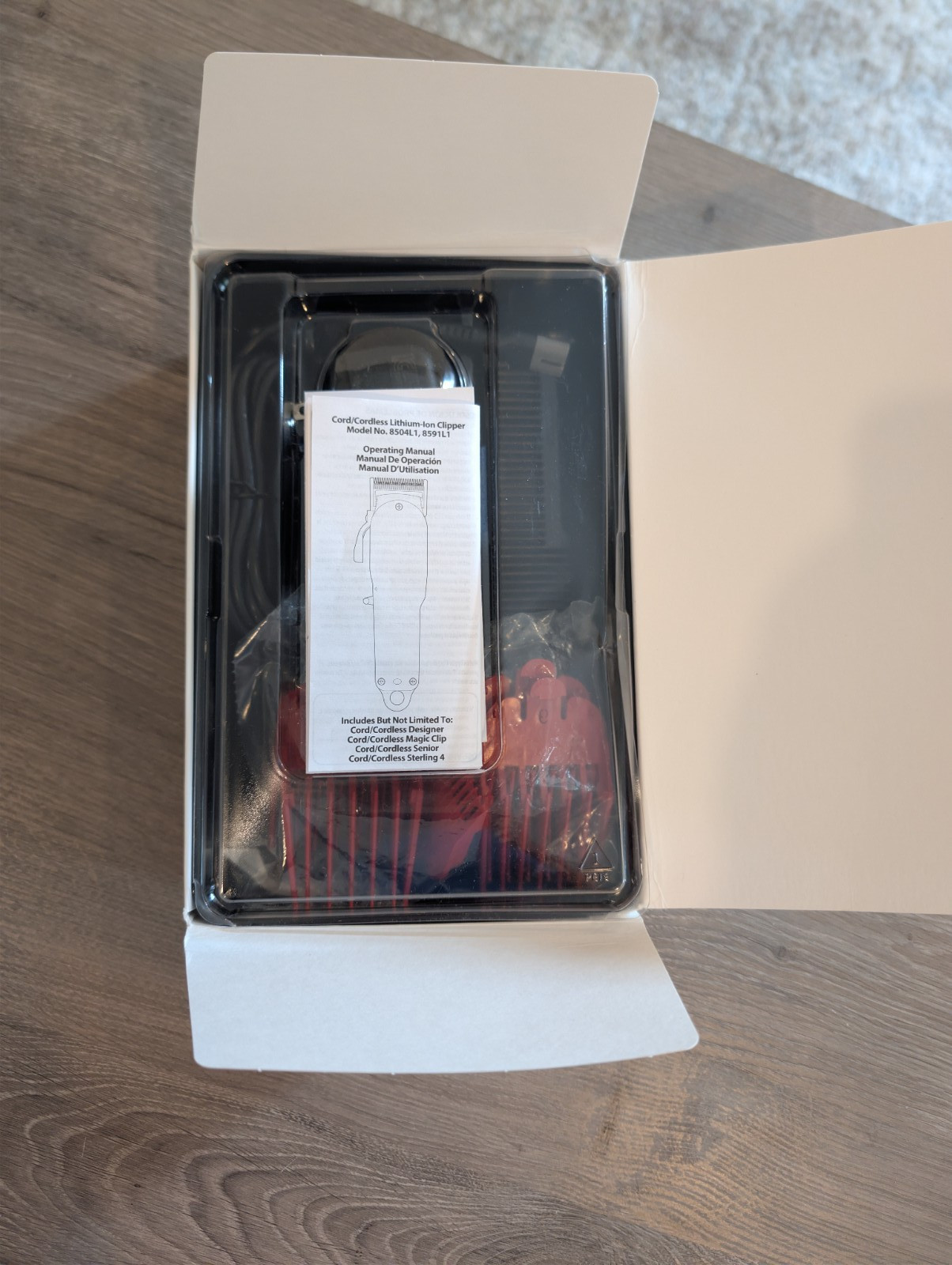 Wahl Cordless Designer Professional Clipper 8591 Accessories & Charger