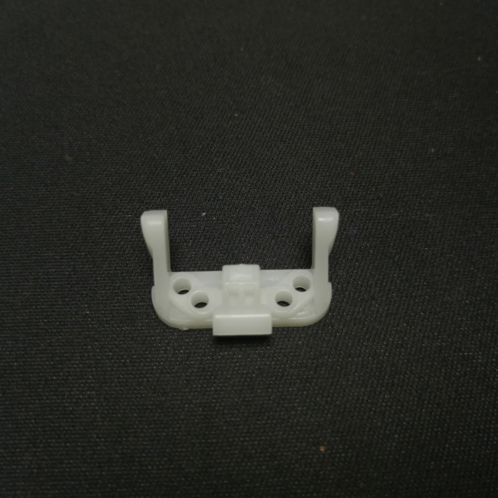 White Backing Plastic Piece Replacement Part for WAHL 9818L 9854 9854L Blade