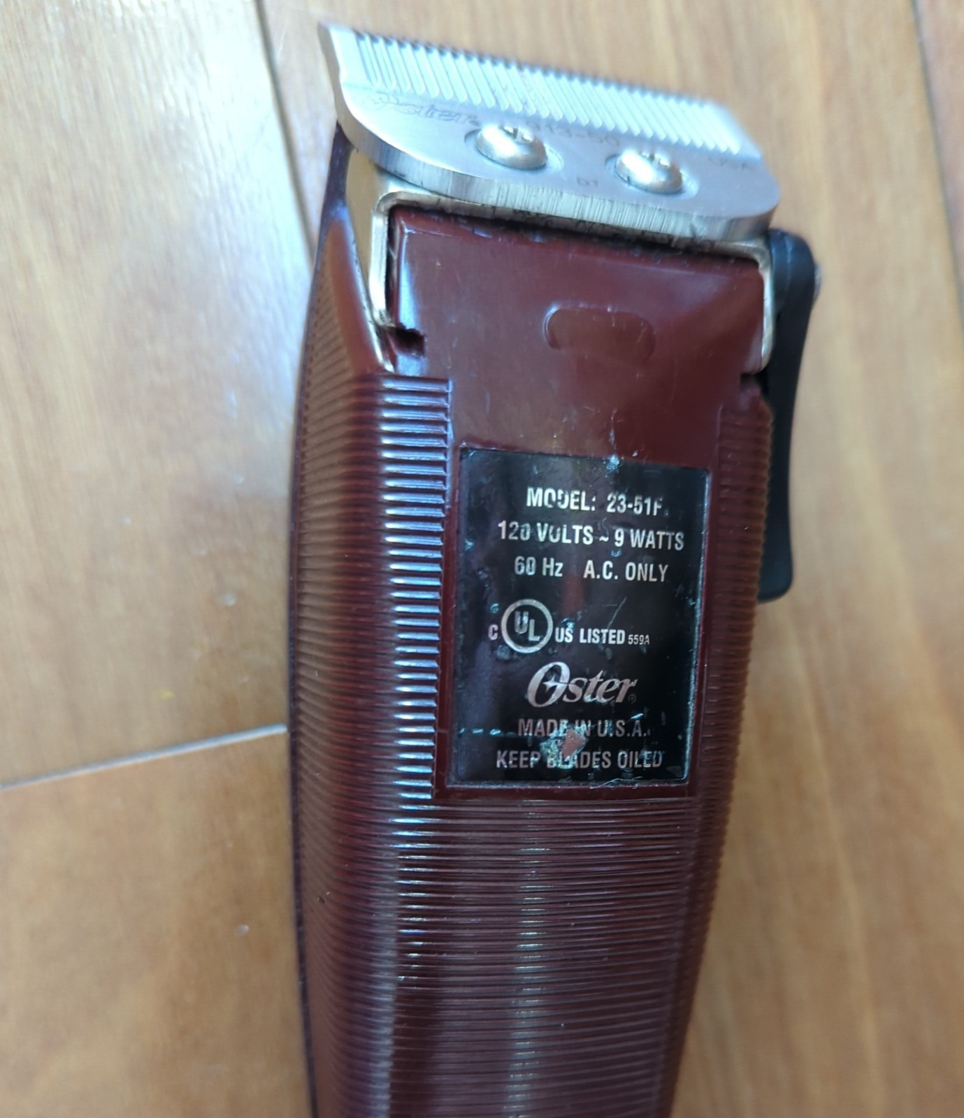 Oster Fast Feed Adjustable Pivot Motor Clipper / 23-51F