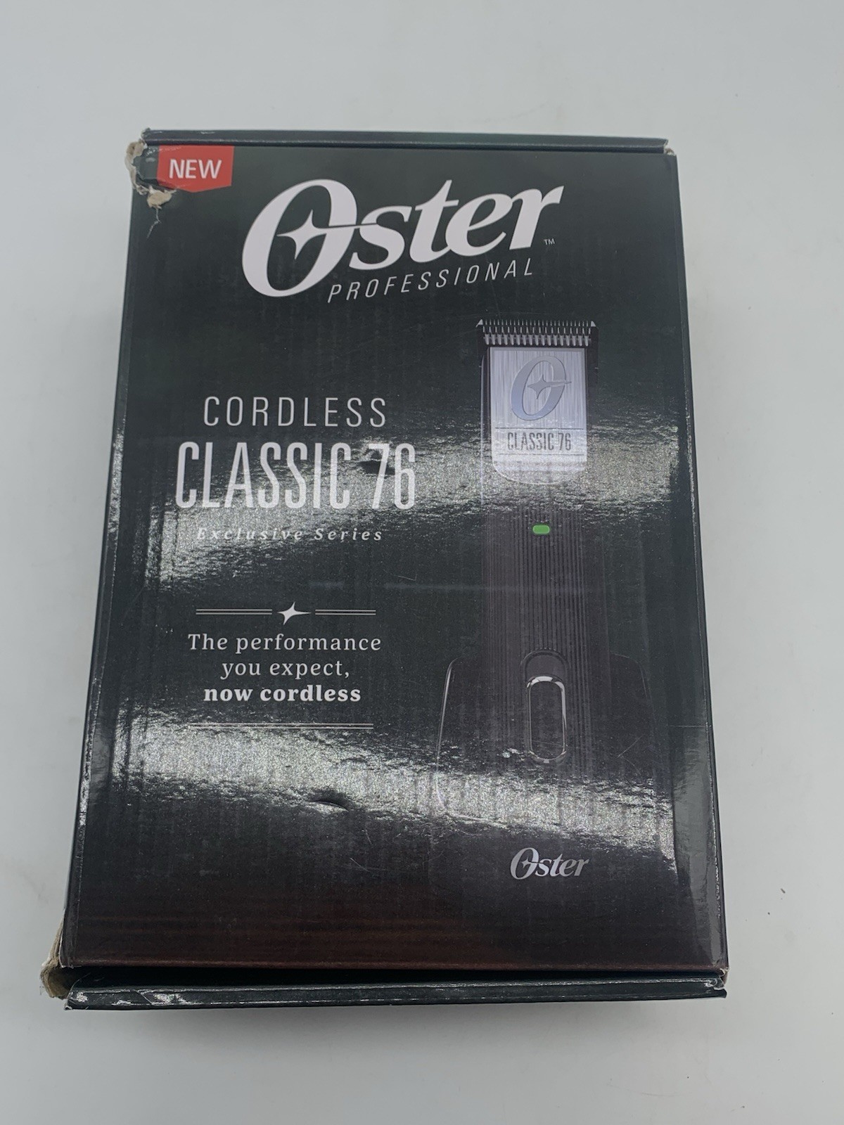 Oster Classic 76 Detachable Blade Cordless Clipper & Blade Black 156486