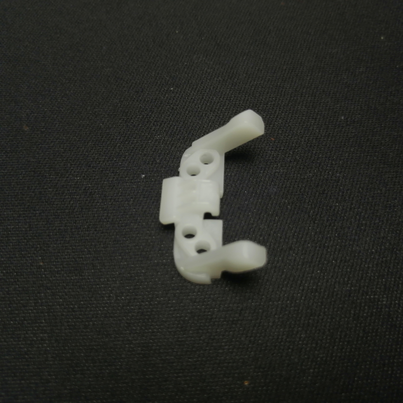 White Backing Plastic Piece Replacement Part for WAHL 9818L 9854 9854L Blade