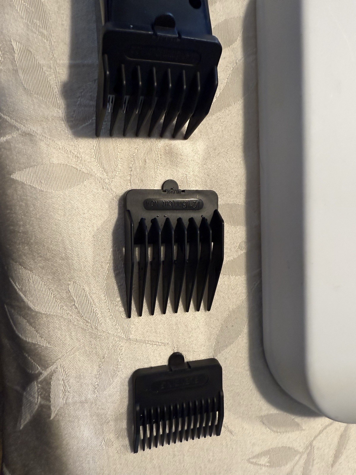 Oster Pivot Motor Intertek Hair Clipper 4003335 W/3 Adjustable Cuts