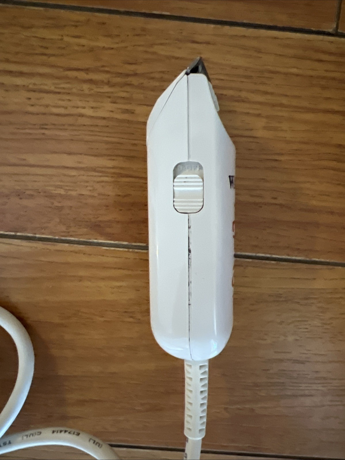 Wahl Classic Peanut Clipper Trimmer 8685 White Red – No Attachment Tested