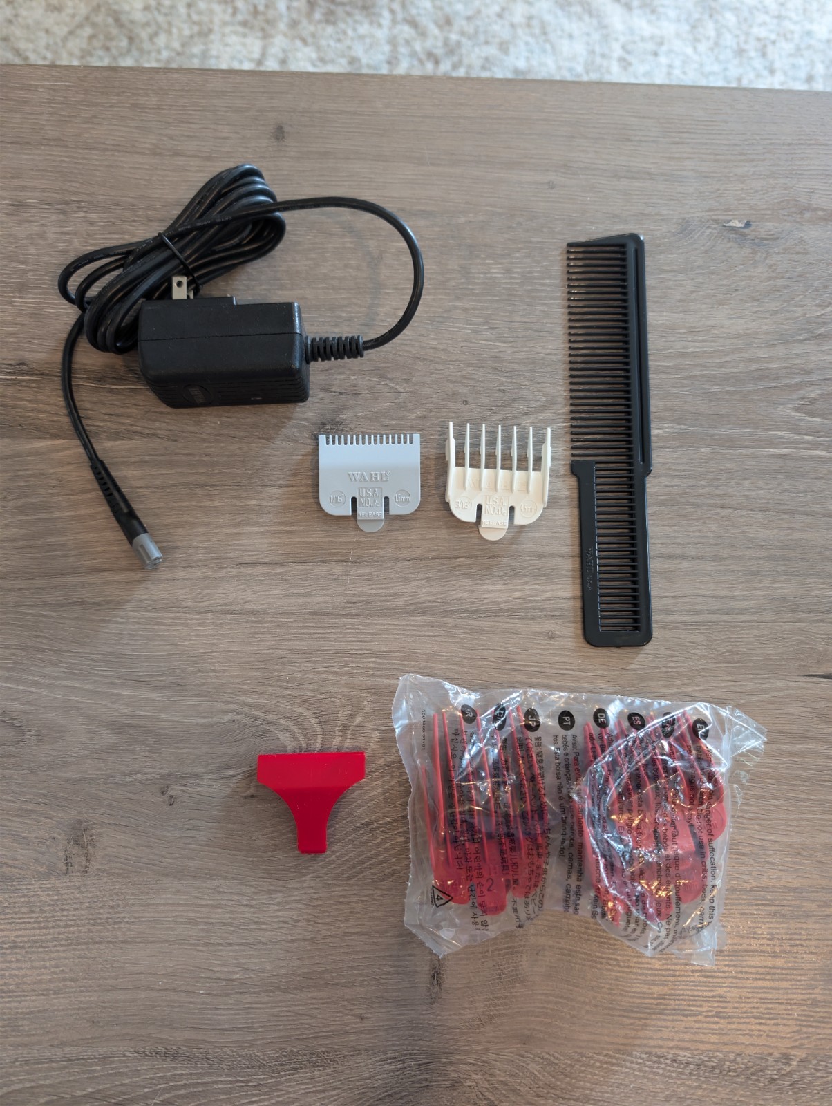Wahl Cordless Designer Professional Clipper 8591 Accessories & Charger