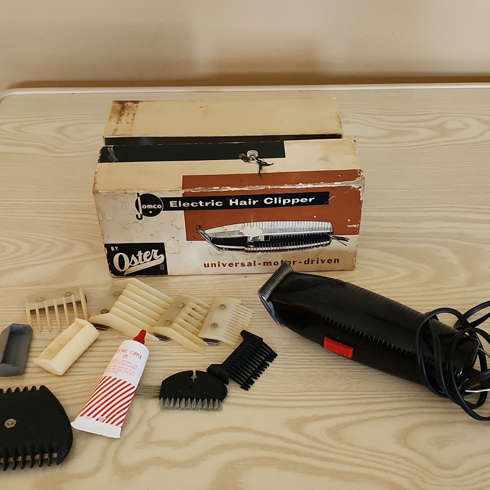 Vintage Oster Jomco Corded Electric Hair Clipper Black Guards #1-4 Original Box