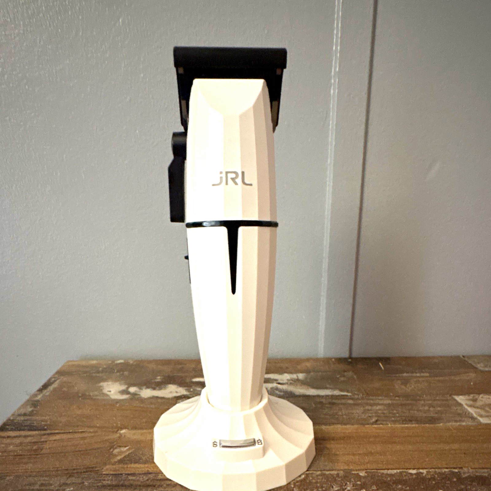 JRL FreshFade 2020C Cordless Rechargeable Hair Clipper White w/ Stand & Guards
