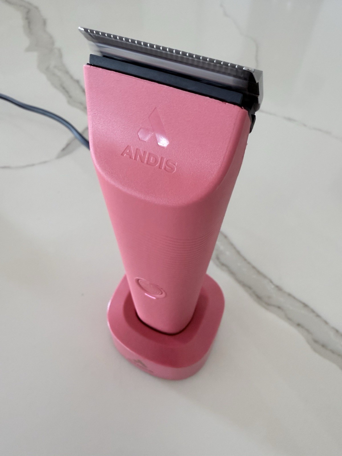 Andis ABQ-1 Cordless Rechargeable Hair Clipper Kit w/ Stand, Guards, Case