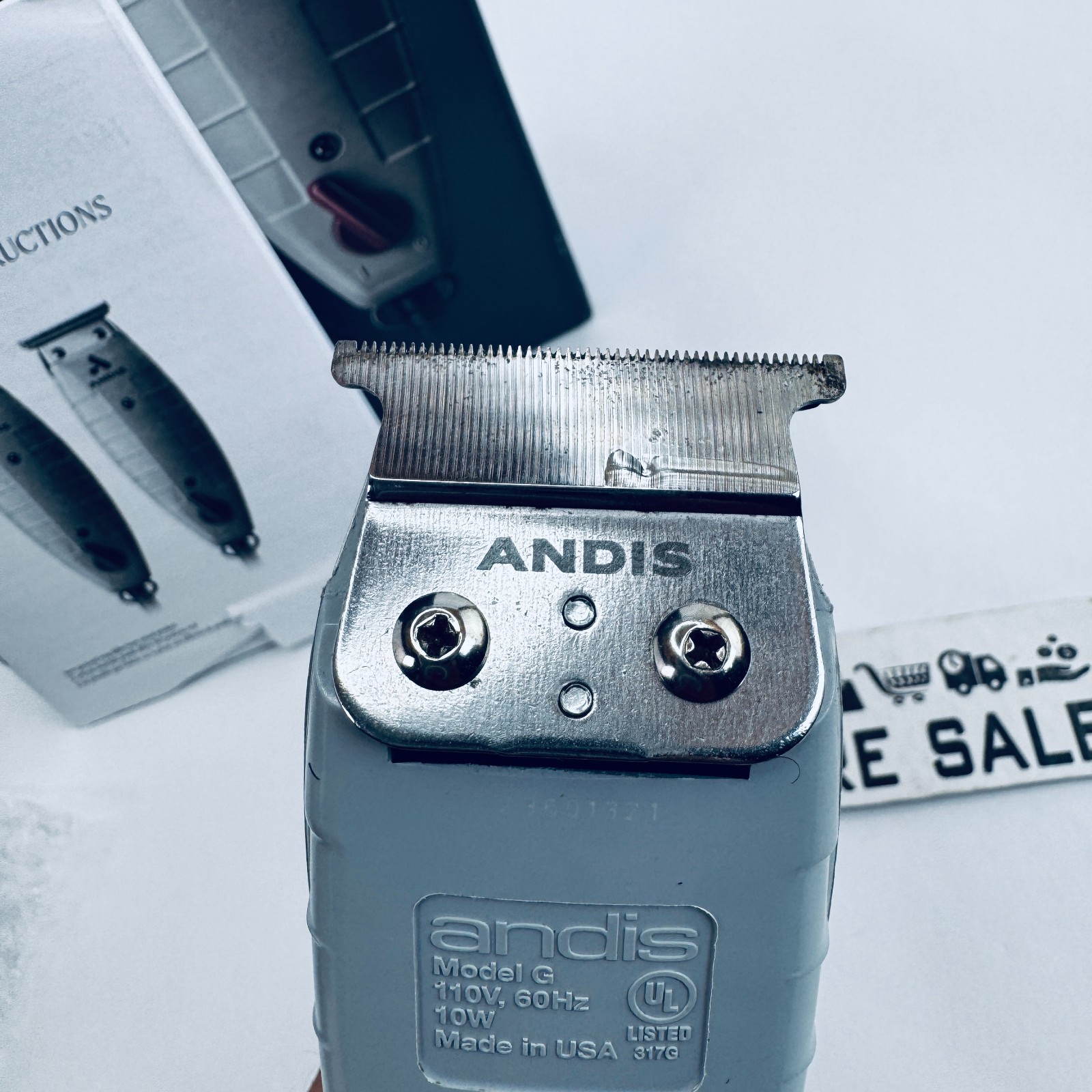 Andis 04780 Professional T-Outliner Beard & Hair Trimmer for Men / Carbon Steel