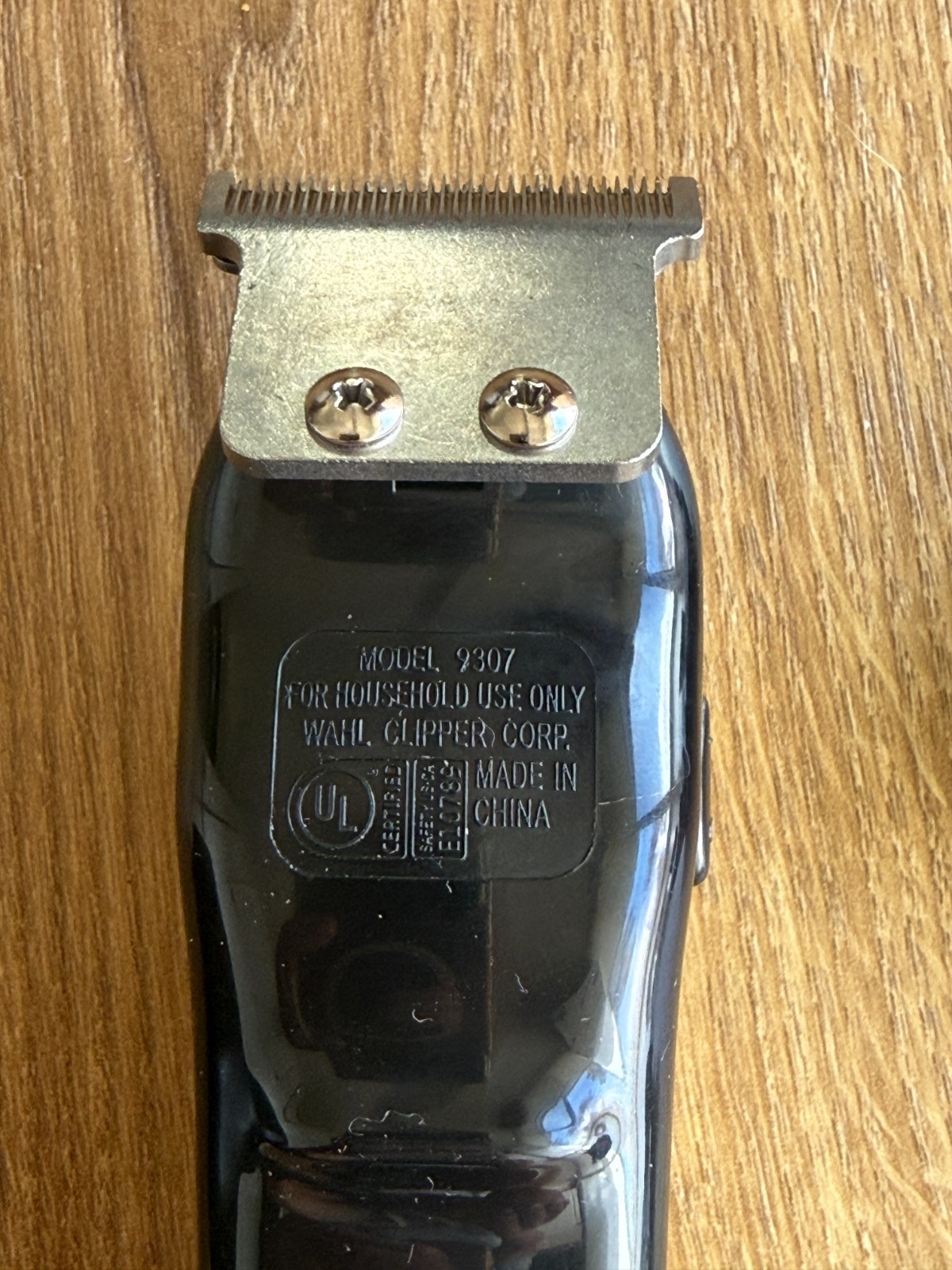 Wahl Model 9307 Corded w/Attachments Barely Used Tested Works
