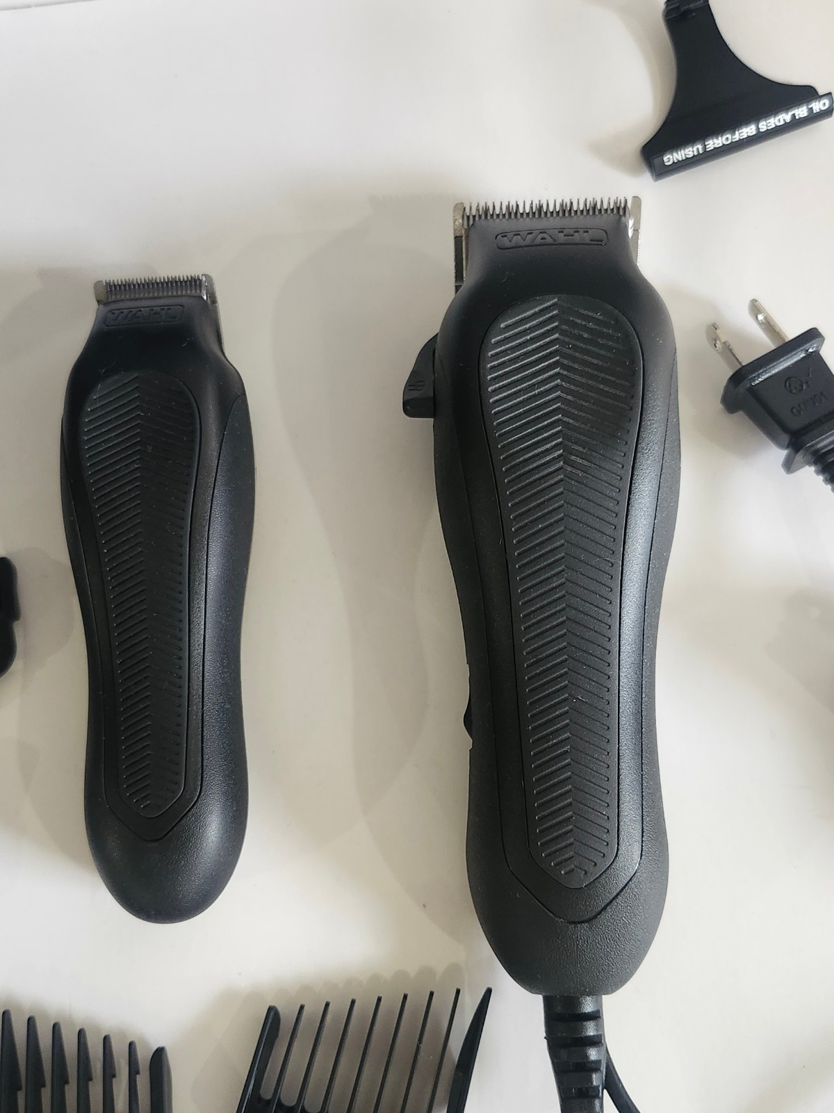 Wahl Deluxe Performance Haircutting Kit Corded Clipper/Cordless Battery Trimmer