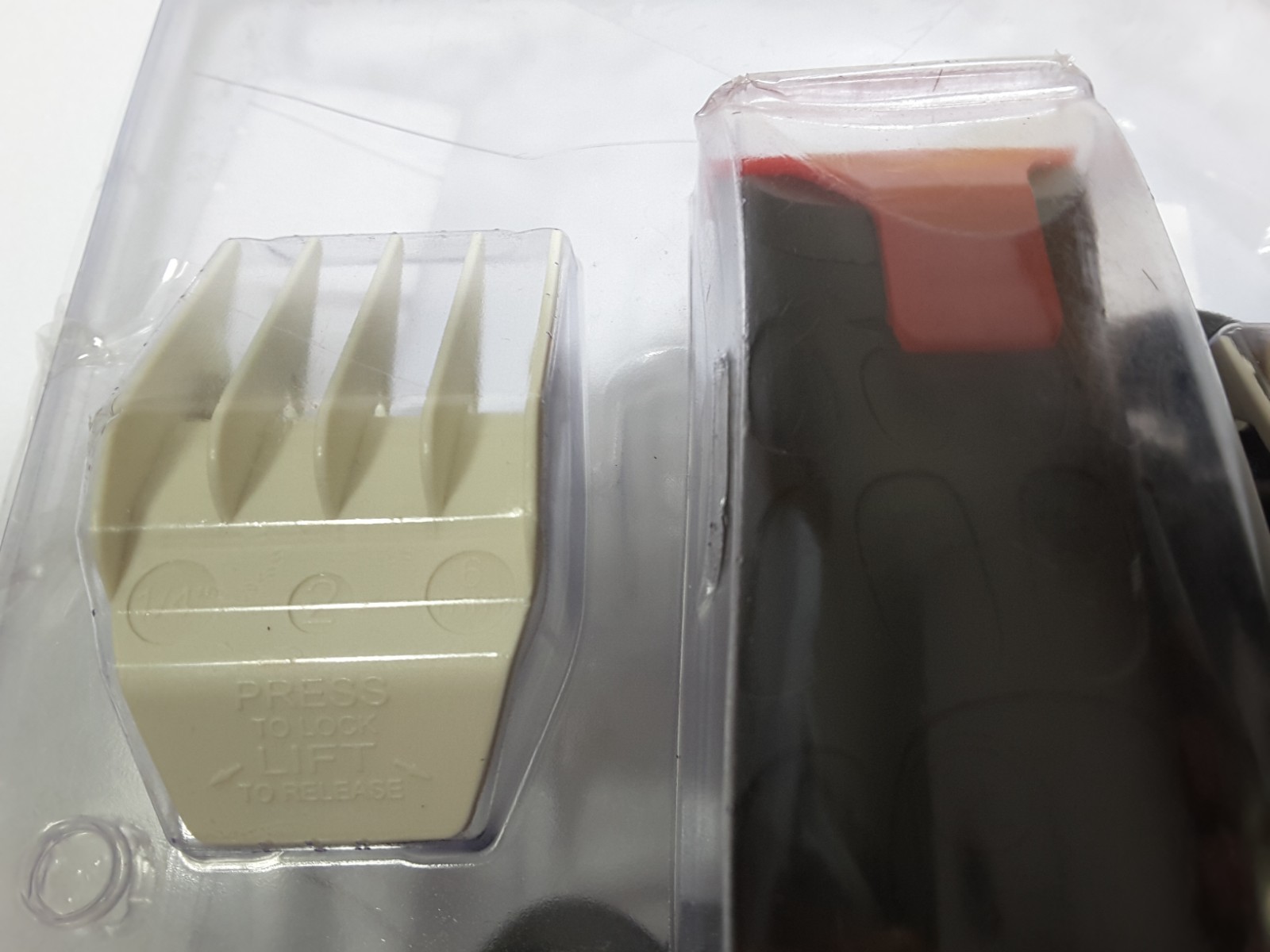 WAHL Professional Peanut – Model 8655 Black Kit Trimmer Clipper