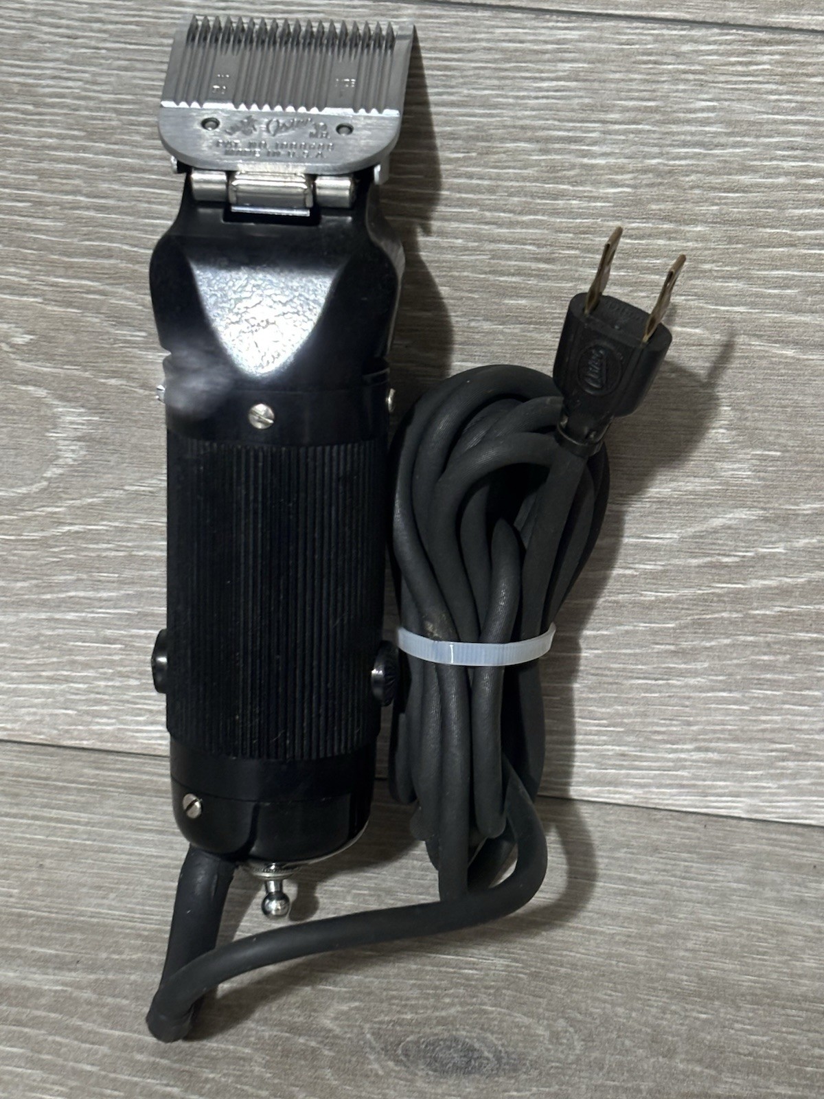 Vintage Oster Hair Clippers-Model 10 Progienic-Heavy Duty WORKING/CLEANED