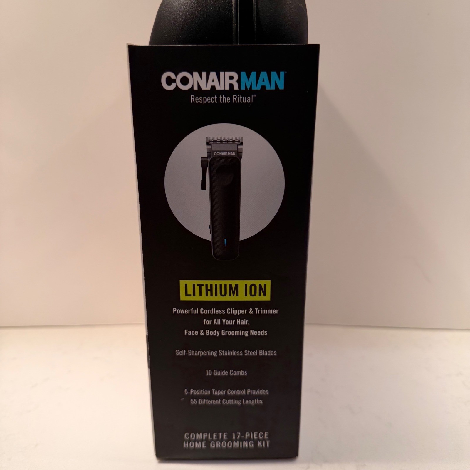 Conair Man Clipper Trimmer Lithium Ion Cordless Rechargeable 17 Pc Carry Case