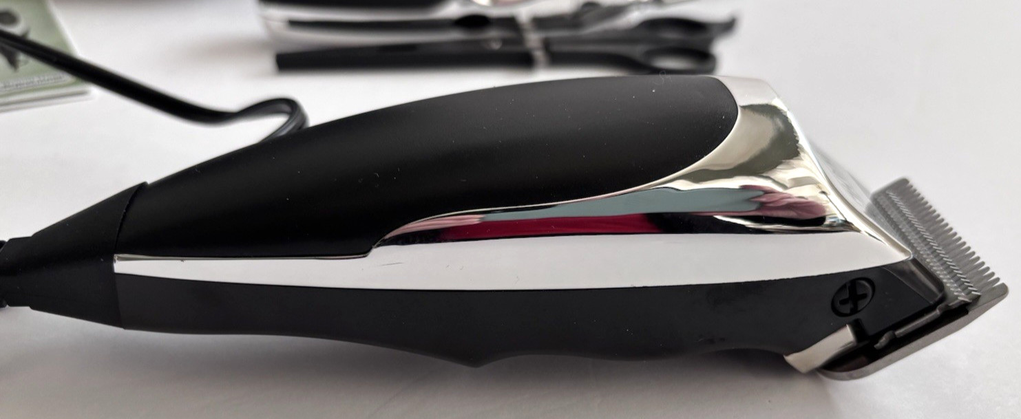 Wahl Precision Clippers CMP with New Attachments/Case/Scissors – Parts Only