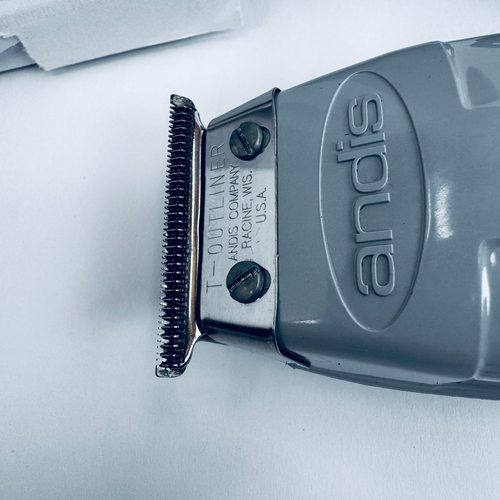 Andis 04780 Professional T-Outliner Beard & Hair Trimmer for Men / Carbon Steel