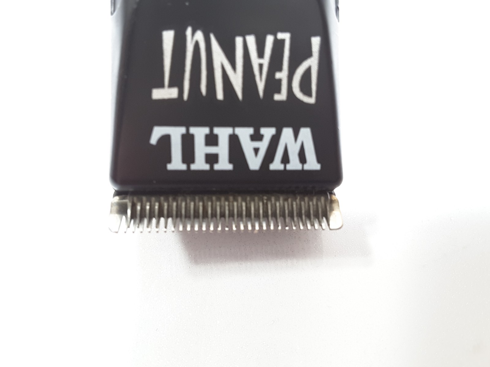 WAHL Professional Peanut – Model 8655 Black Kit Trimmer Clipper