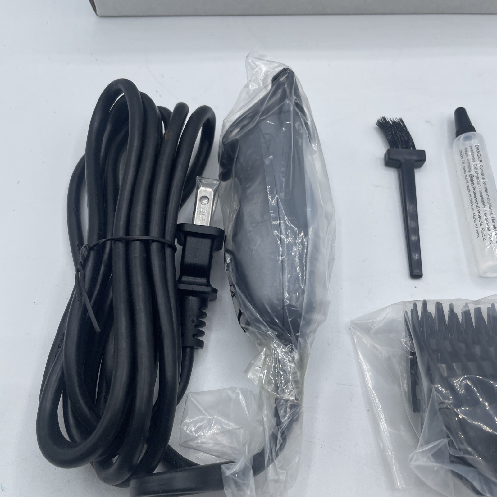 Oster 76988 Baby Teqie Clipper/Trimmer With Guards Free Shipping NEW