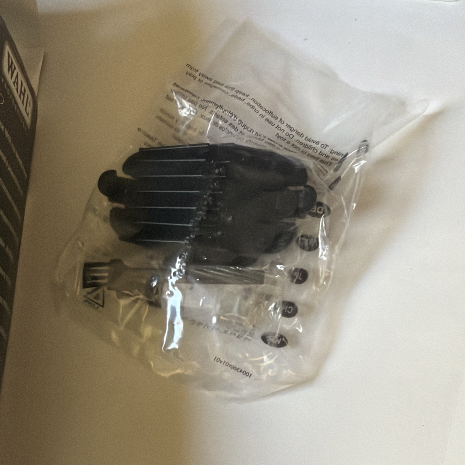 Wahl Cordless Designer Clipper Black 90 Minutes Run Time Includes 4 Guides 8591