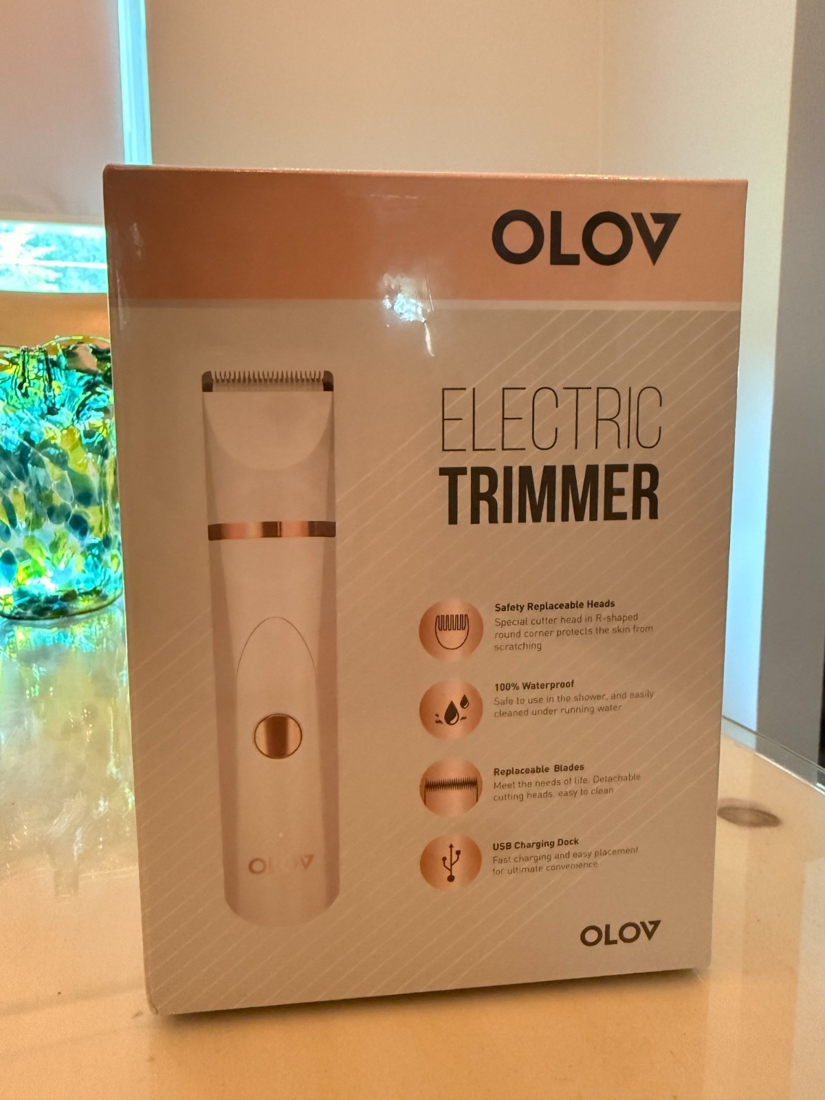 Olov electric body hair trimmer (white and rose gold)