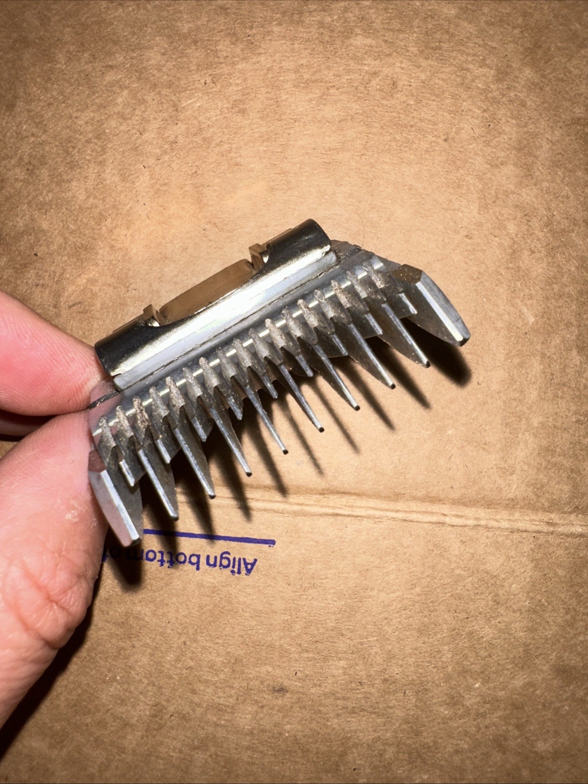 Oster Detachable Blade Model A5 Clippers No 80 Size 4