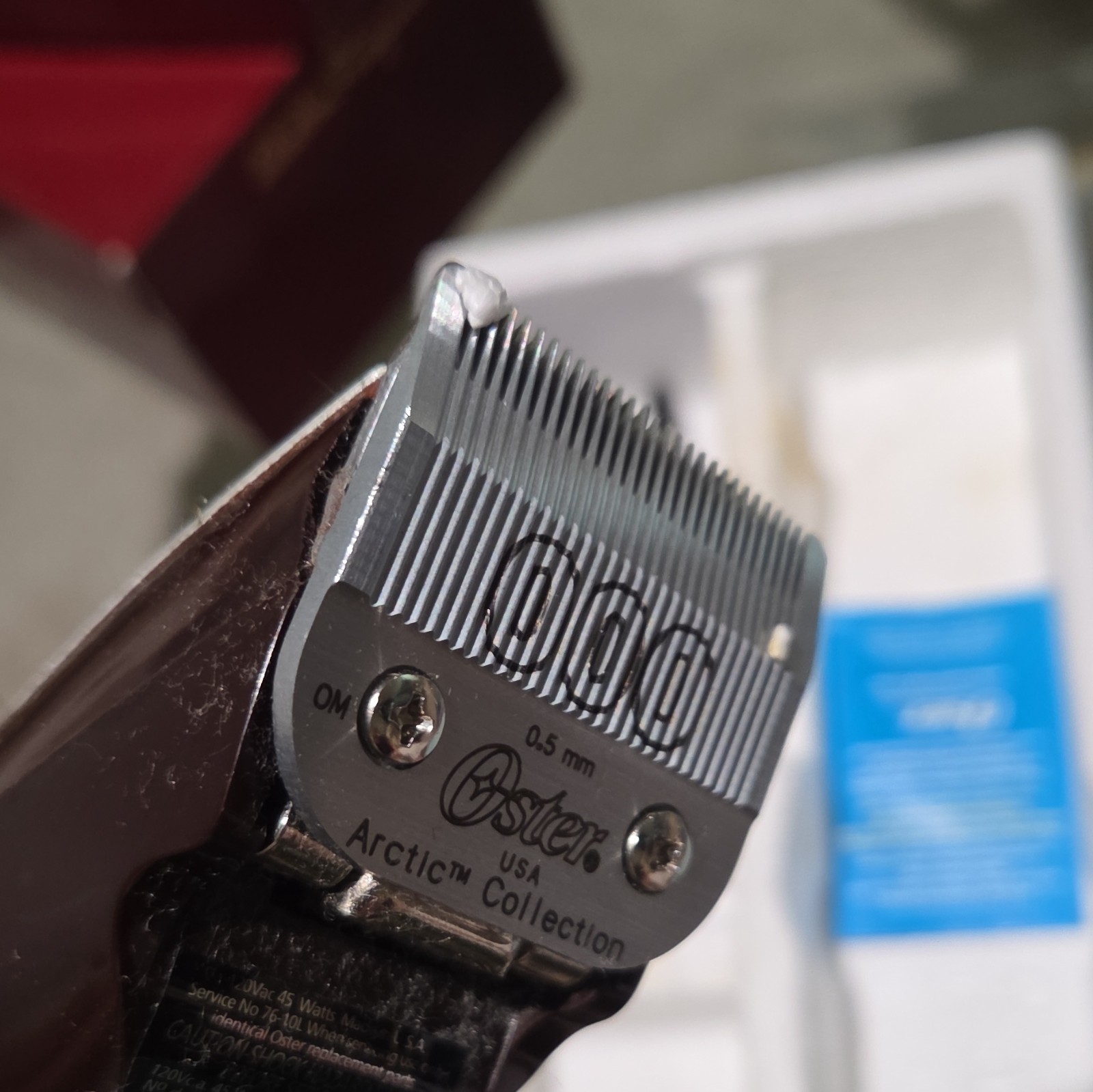 Oster Classic 76 Corded Hair Clipper, Detachable Blade, Burgundy 76076-010