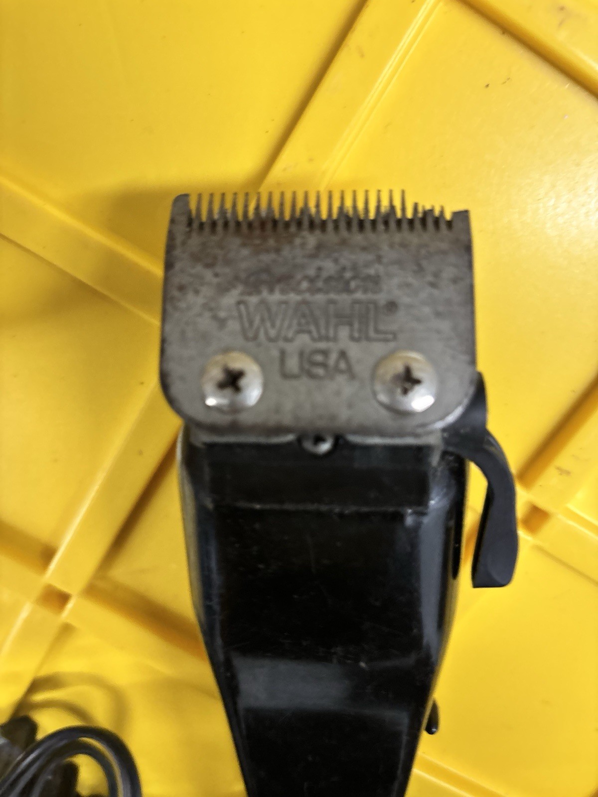 Wahl Corded Electric Hair Clipper, Black Square Blade 1 Head Unisex