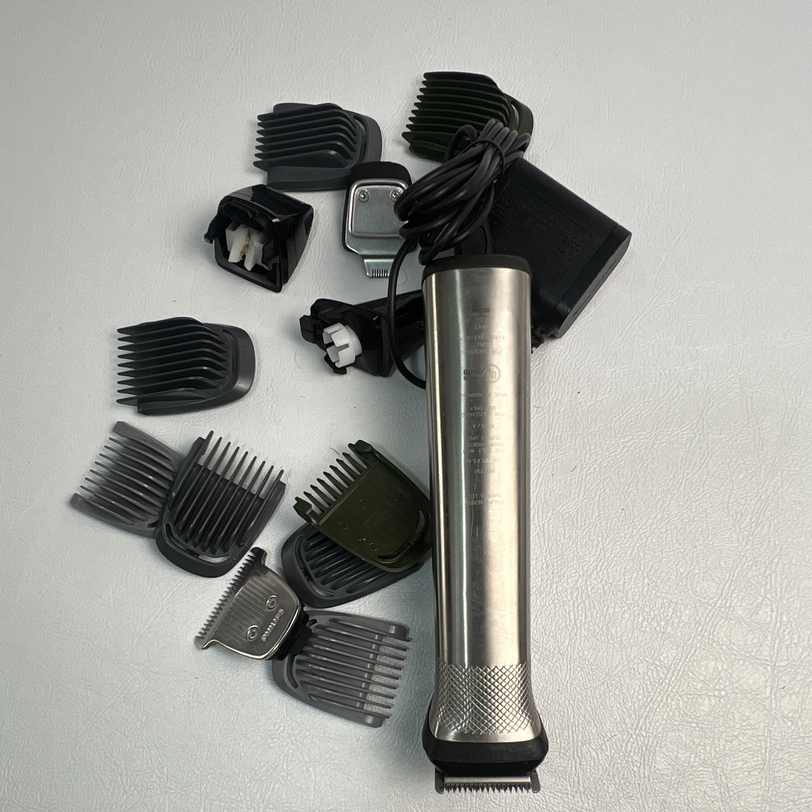 Philips Norelco Corded Face Trimmer for Men Silver/Black w/ Guards #1-5