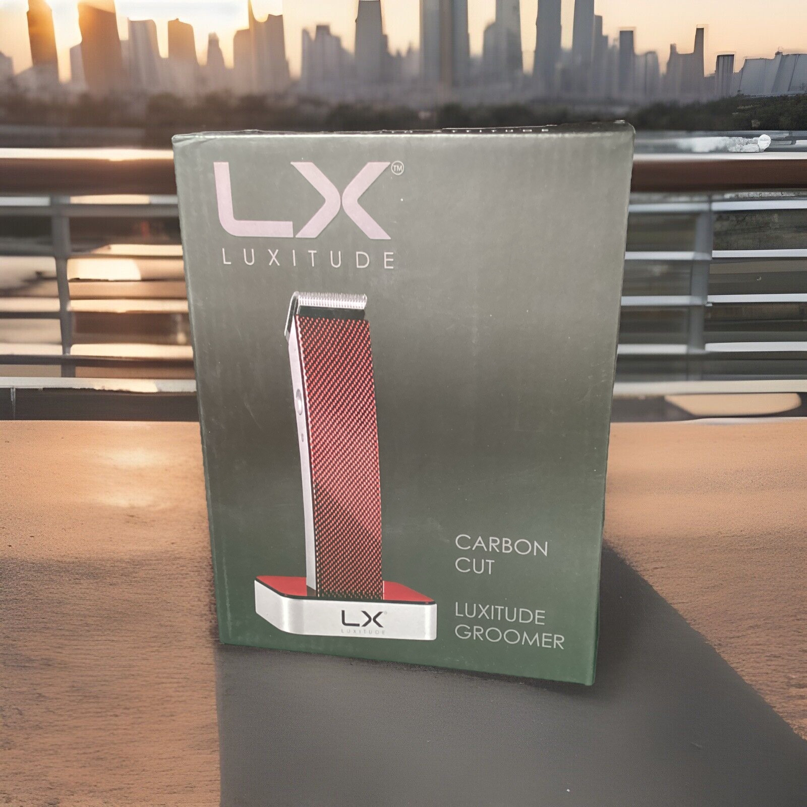 Luxitude Carbon Cut 10 Piece Men’s Grooming Kit in Maroon. NIB