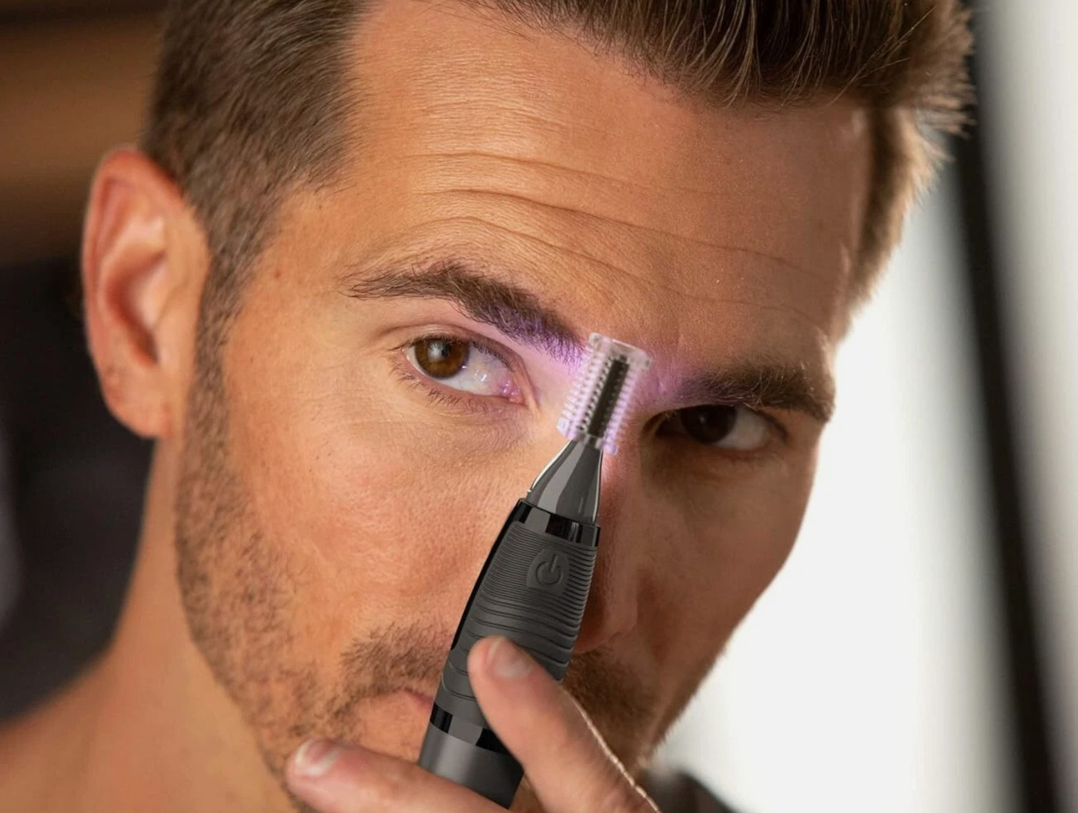 Micro Touch Titanium MAX Lighted Personal Trimmer – BRAND NEW – FREE SHIPPING