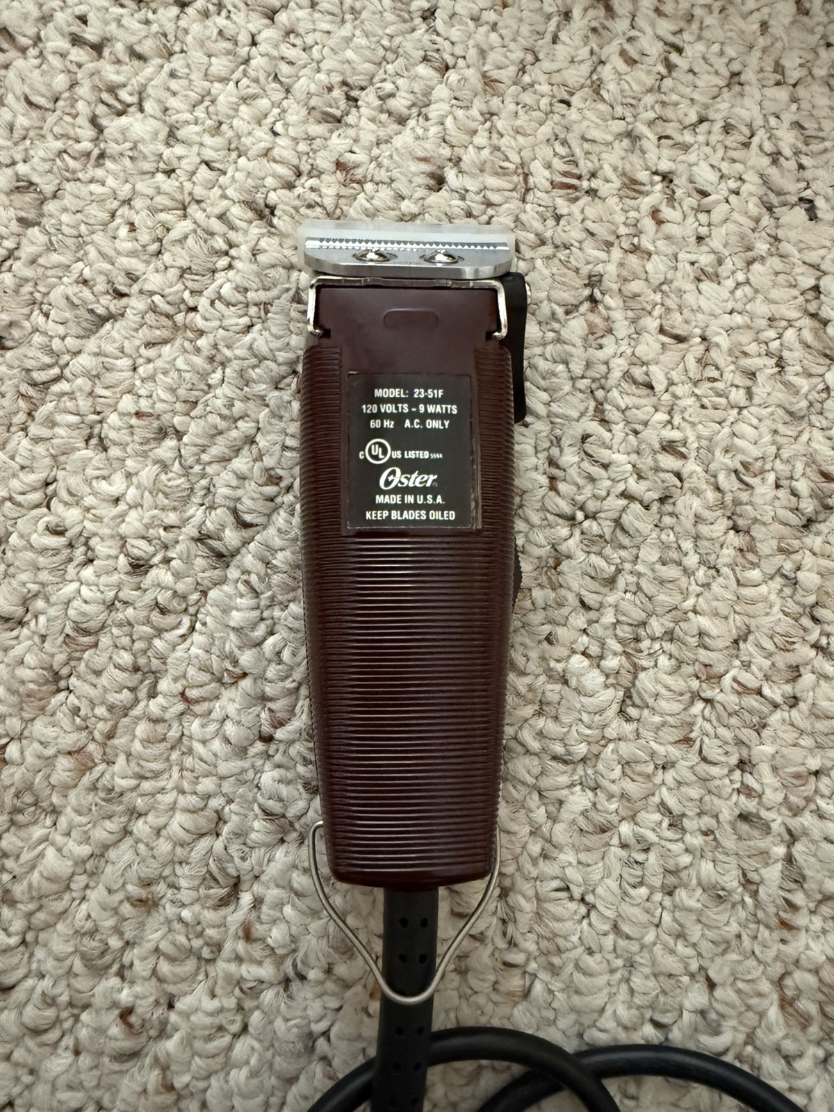 Oster Fast Feed Hair Clipper Adjustable Pivot Motor – Burgundy 12W with Guards