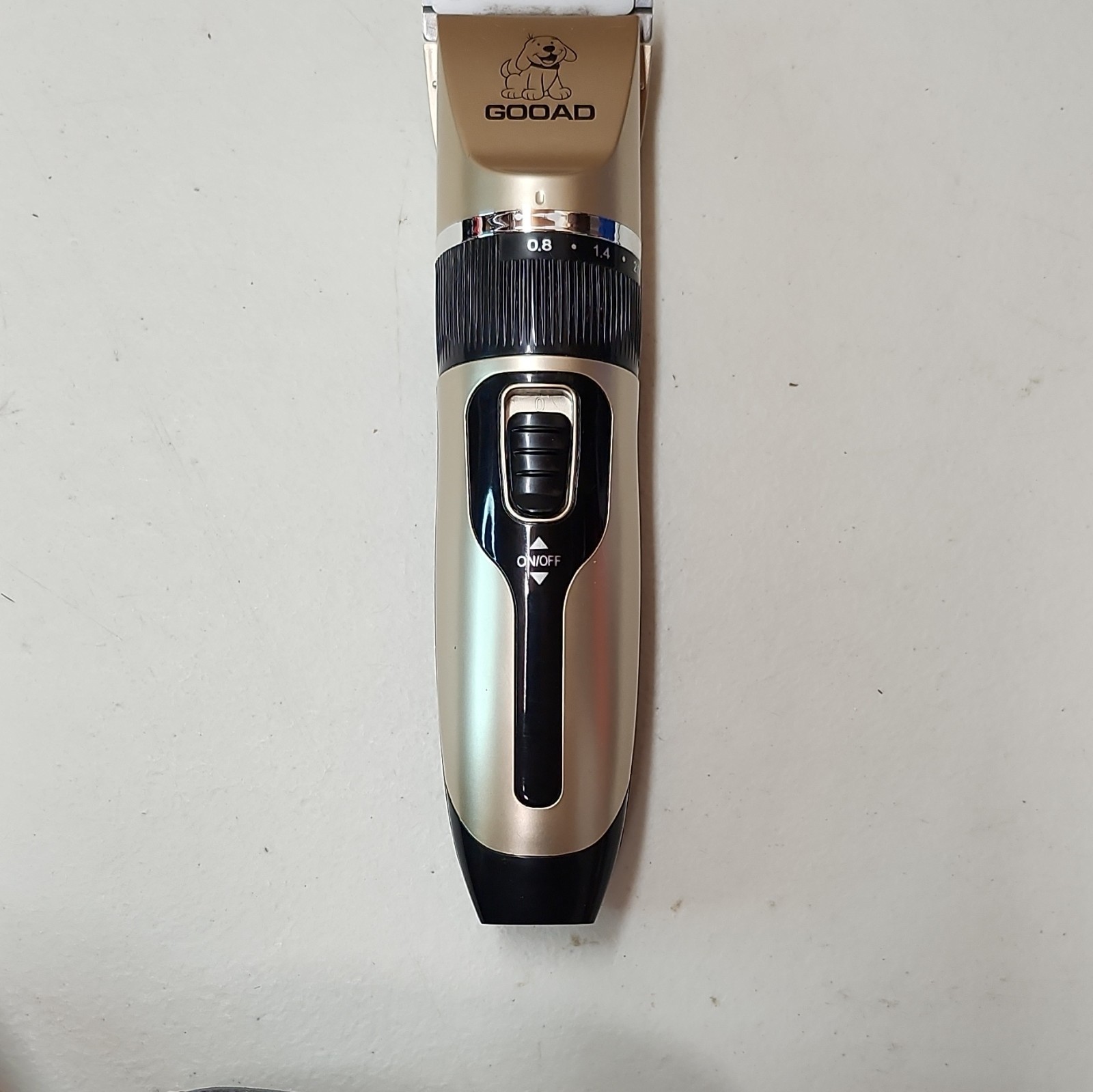 GOOAD Hair Clipper Kit Gold/Black Adjustable Length 0.8-1.4mm w/ Case