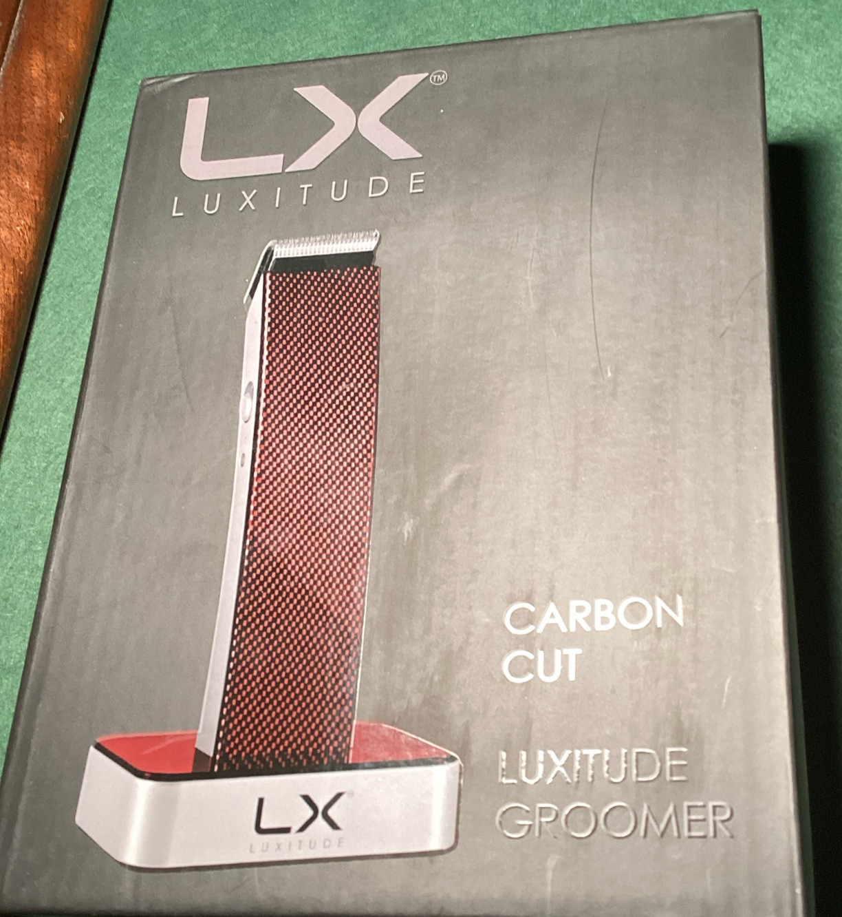 Luxitude Carbon Cut 10 Piece Men’s Grooming Kit in Maroon. NIB
