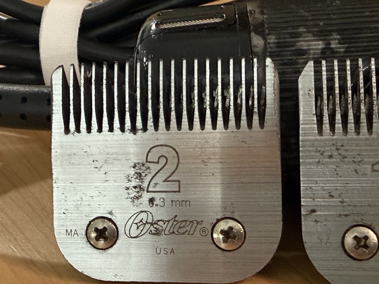 ⭐ Oster Classic 76 Skullz Limited Edition Professional Hair Clippers w/ 5 Blades