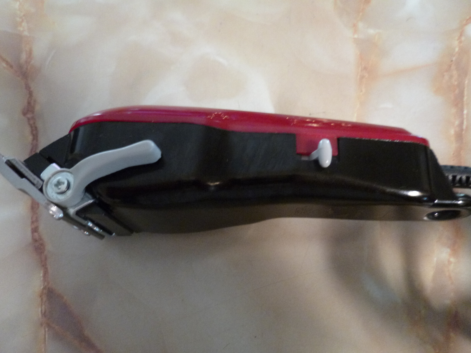 Wahl Designer Model ST Clippers With Attachments