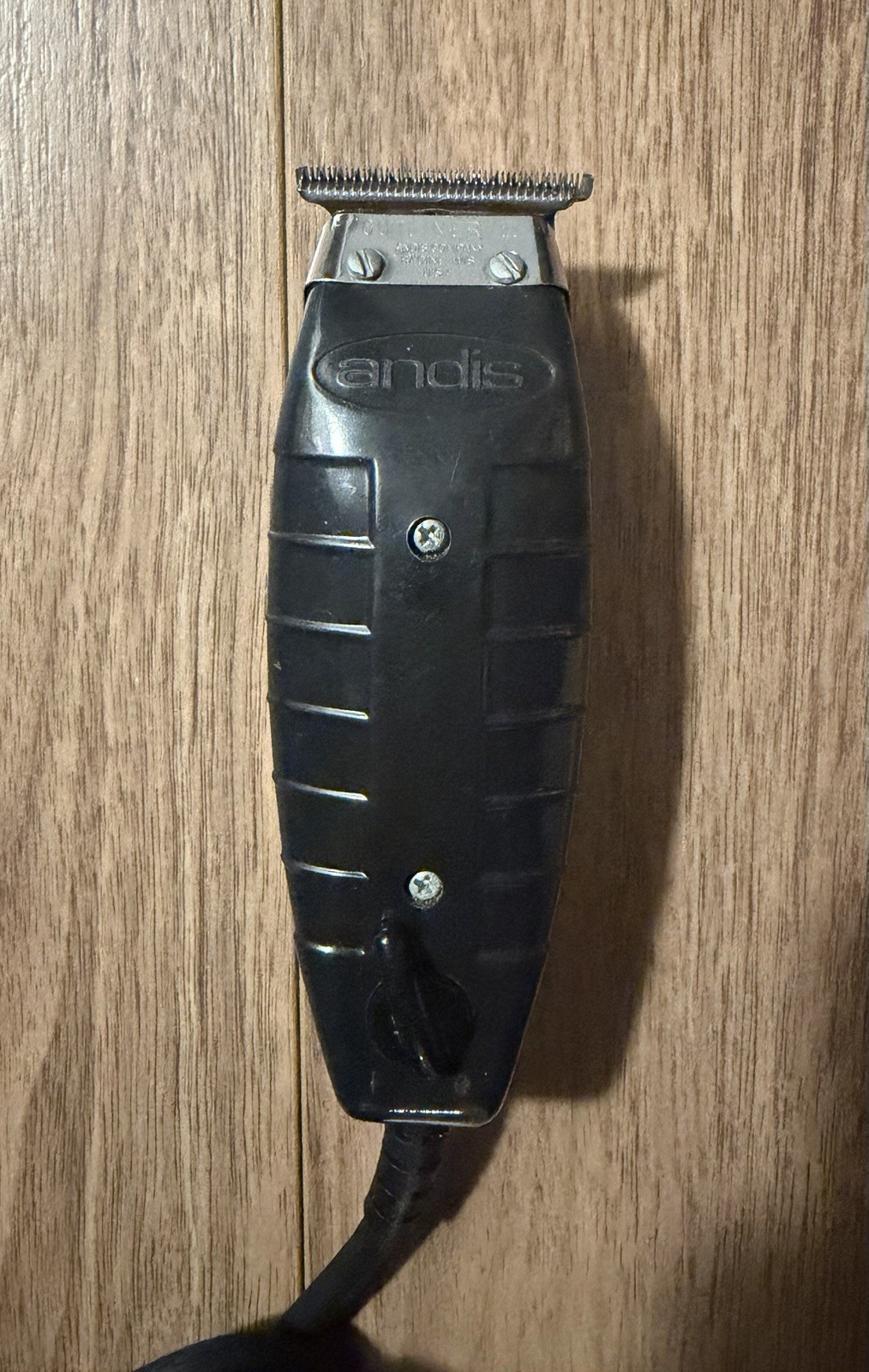 Andis (Model G) Professional T-Outliner Beard & Hair Trimmer