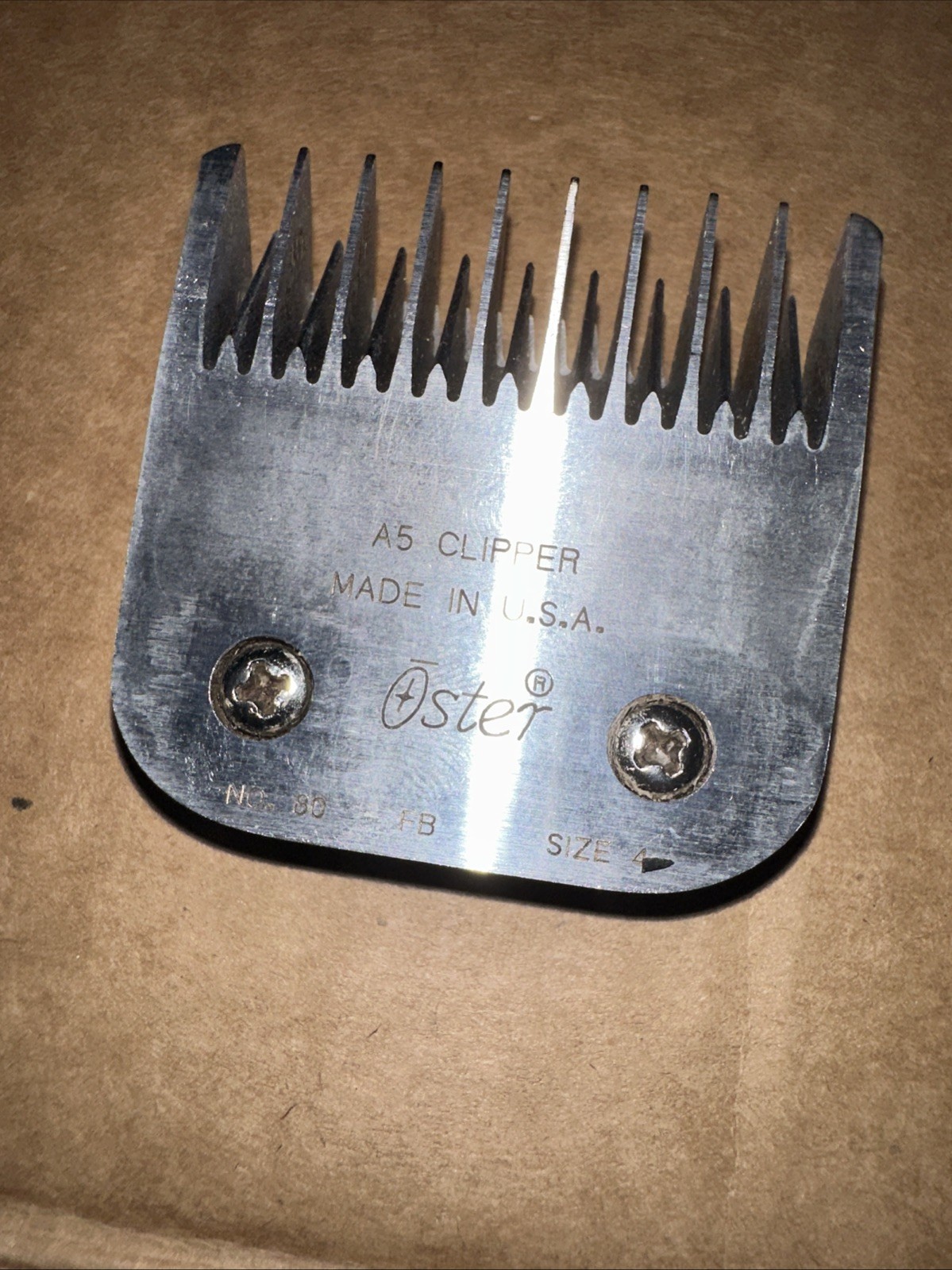 Oster Detachable Blade Model A5 Clippers No 80 Size 4