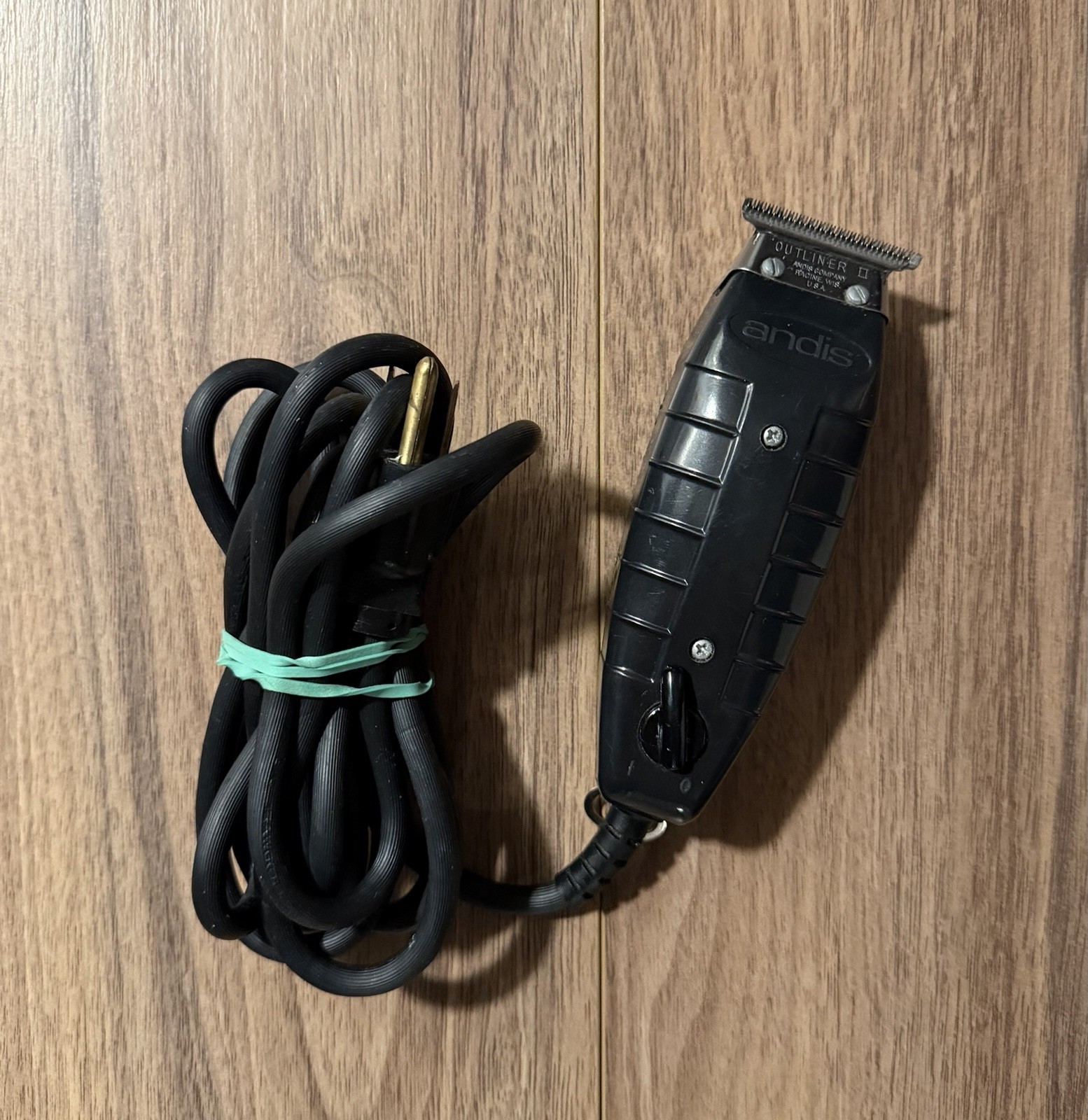 Andis (Model G) Professional T-Outliner Beard & Hair Trimmer