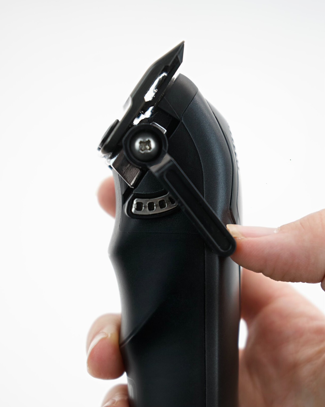 Supreme Trimmer DARKSTAR 72 DLC Taper Clipper w/ Magnetic Vector Motor | Black