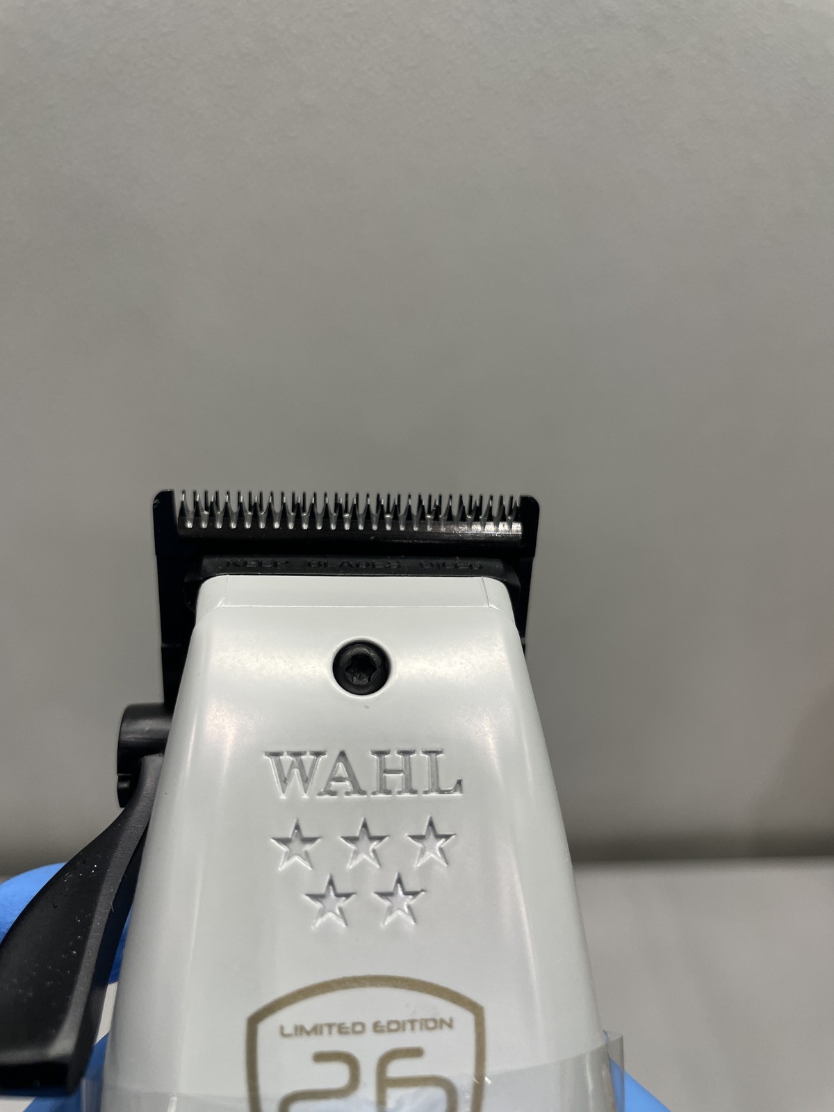 Wahl Professional 5 Star Vapor CE Cordless Clipper, White & Black