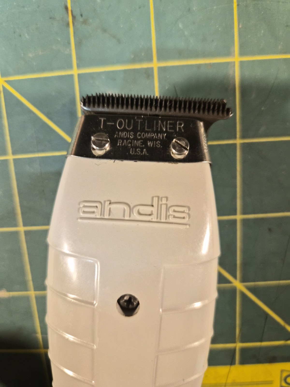 Andis T-Outliner Model G Corded Trimmer White T-Blade Barber Hair Clipper EUC