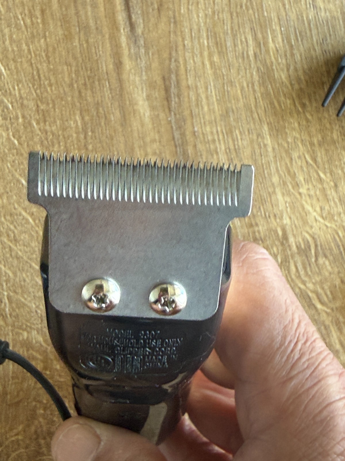 Wahl Model 9307 Corded w/Attachments Barely Used Tested Works