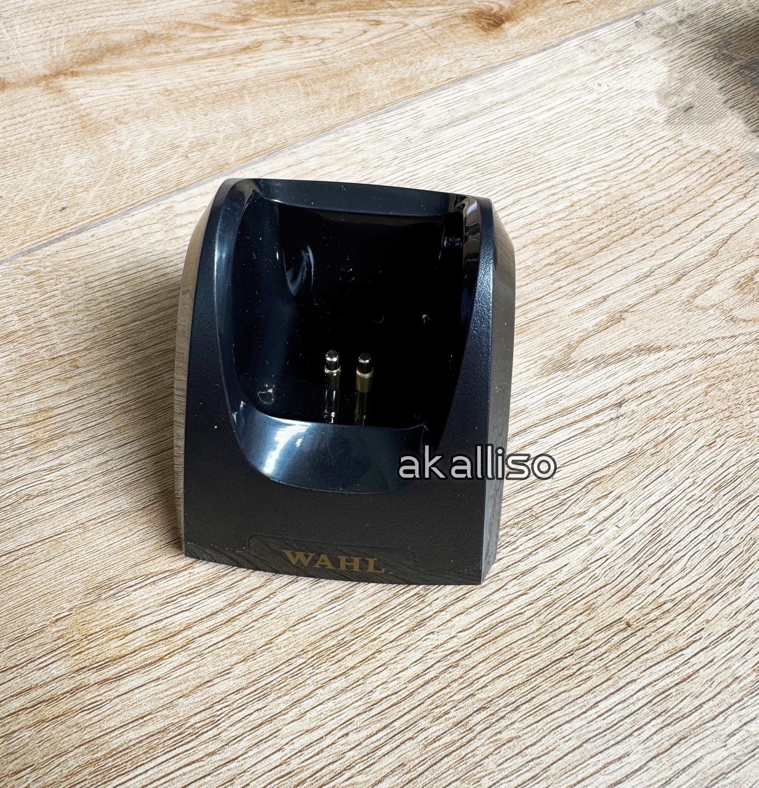 Wahl Professional 5 Star Gold Cordless Magic Clip with Charge Stand 8148-700 NEW