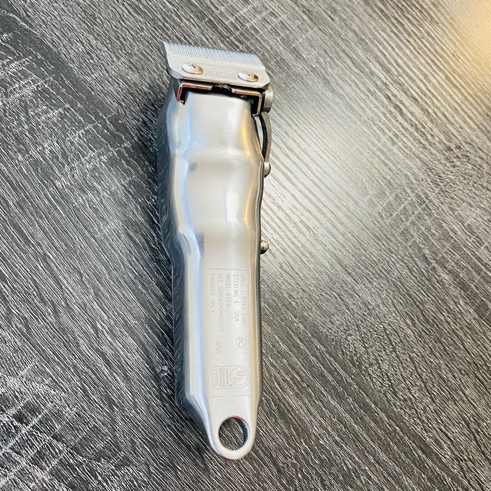 Wahl Professional Clipper 8504L Series Metal Edition Cordless 100yr Adjustable