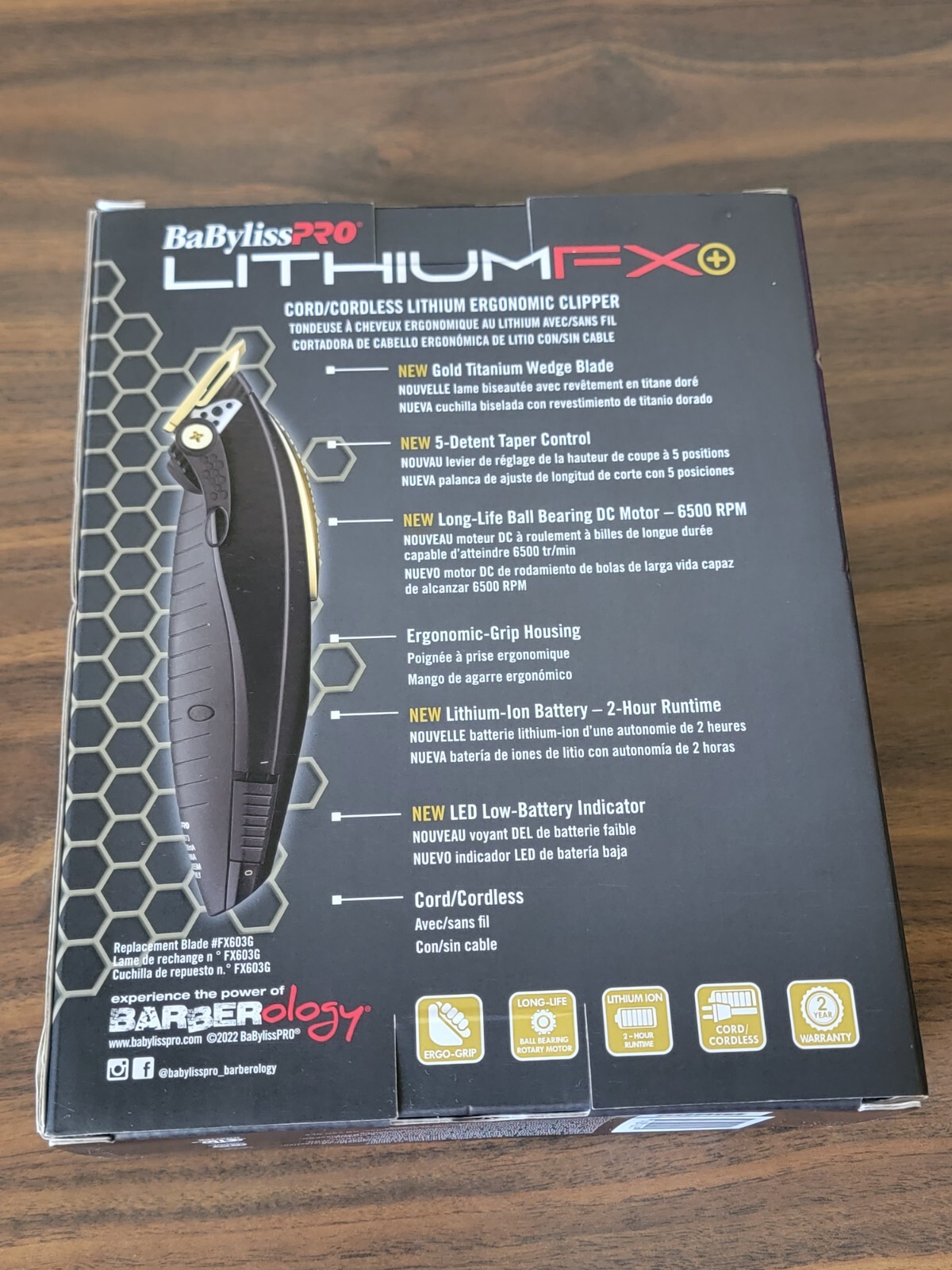 BaByliss PRO LithiumFX+ Cordless Lithium Ergonomic Black & Gold Clipper FX673N