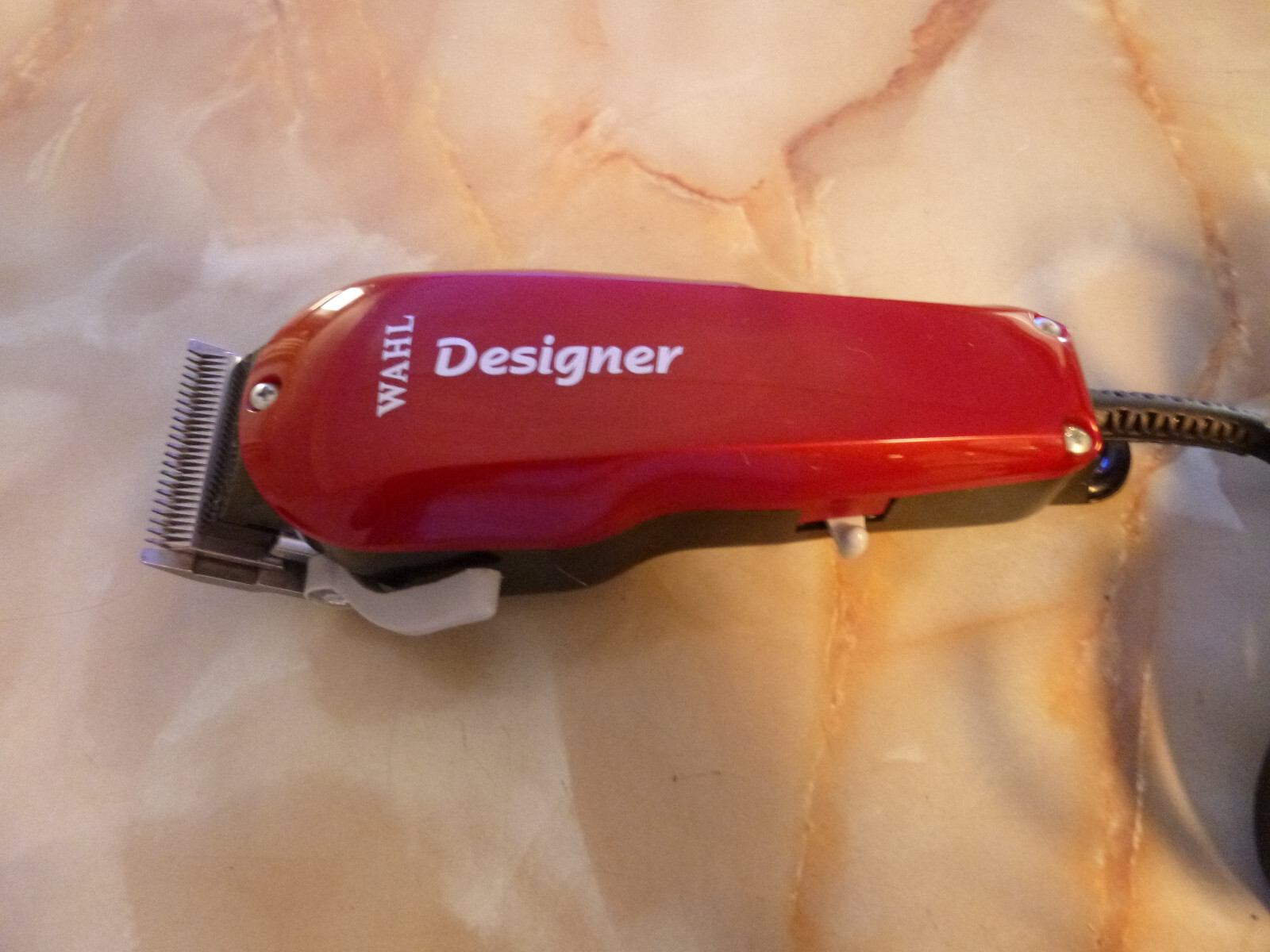 Wahl Designer Model ST Clippers With Attachments